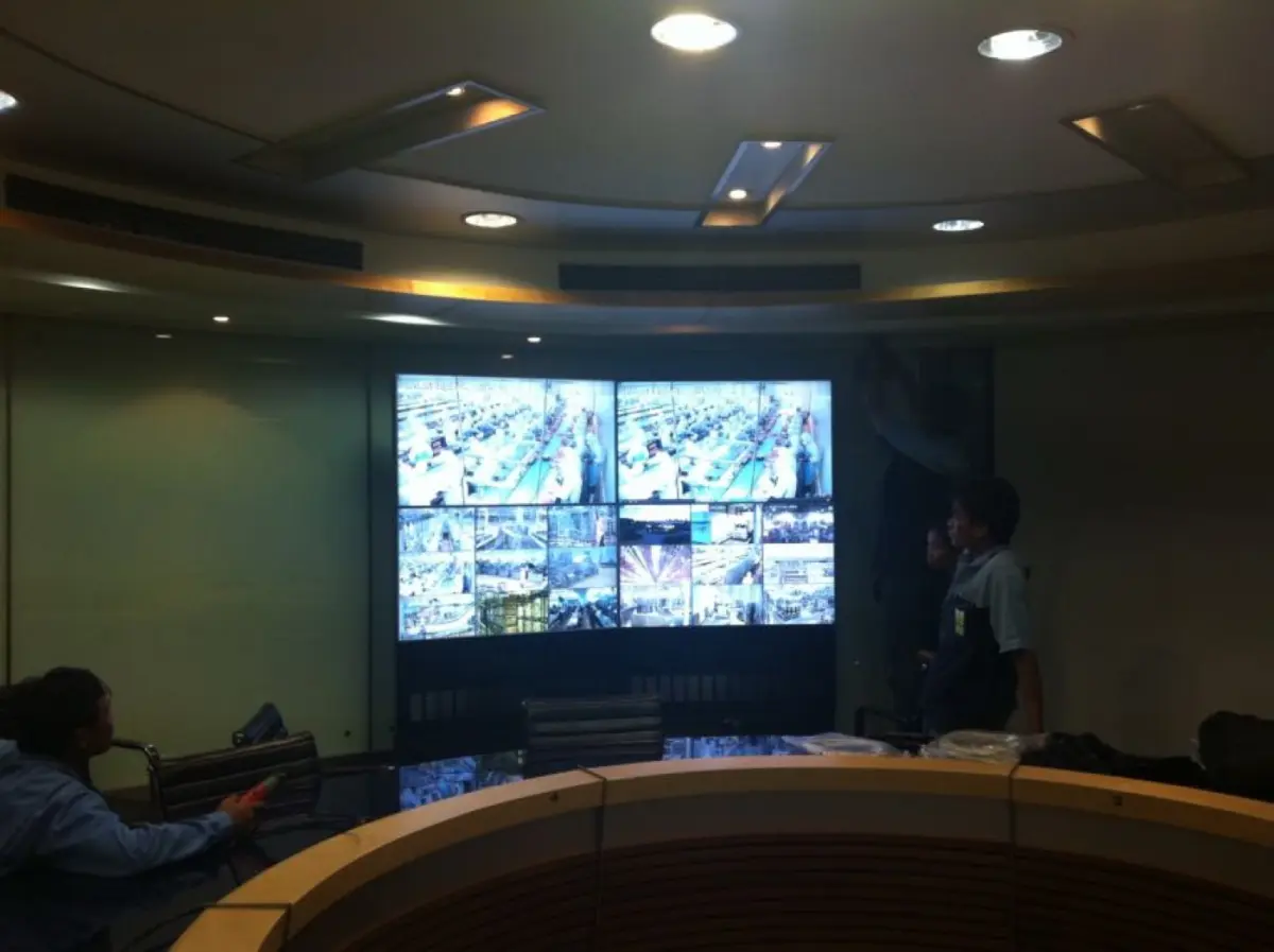 ห้องควบคุมระบบกล้องวงจรปิดที่อาคารสำนักงาน CP สีลม